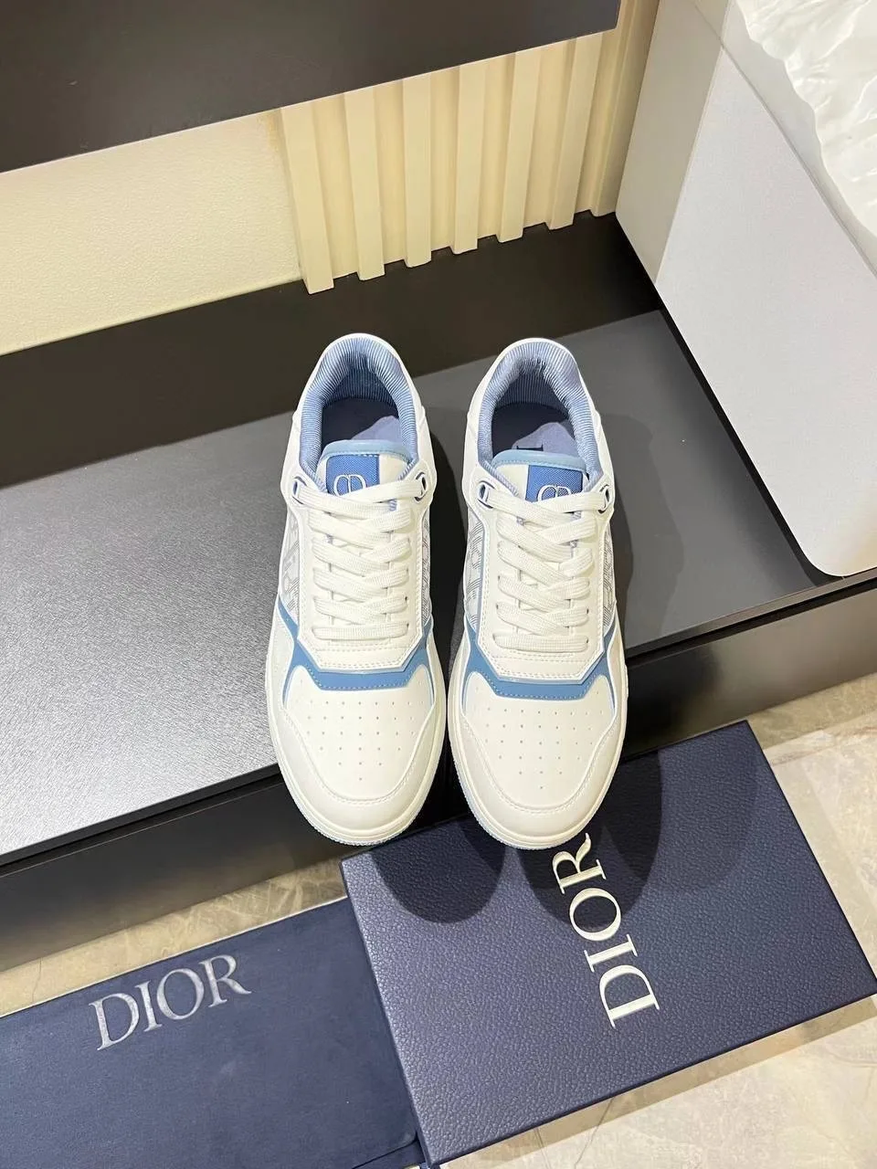 Кеды Dior B27 B27: Ходите стильно, живите ярко — фото 4