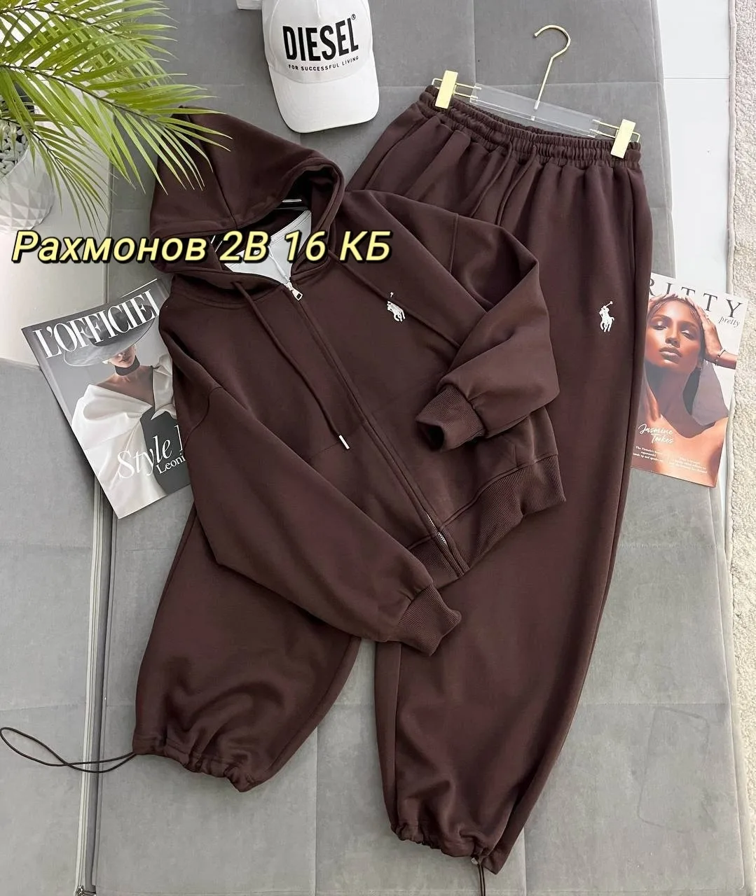 Спортивный костюм из трехнитки с худи на молнии и широкими брюками — фото 1