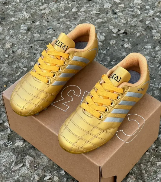 Спортивные бутсы для повседневной носки — фото 22