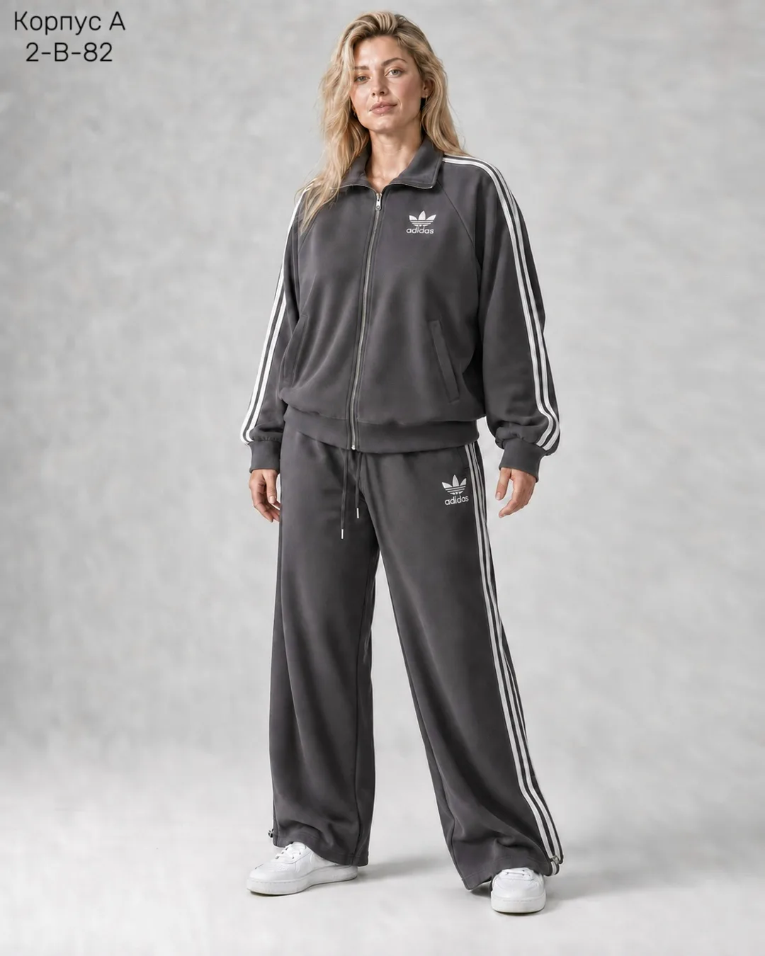 Спортивный костюм из 95 хлопка и 5 спандекса 95 COTTON, 5 SPANDEX — фото 1