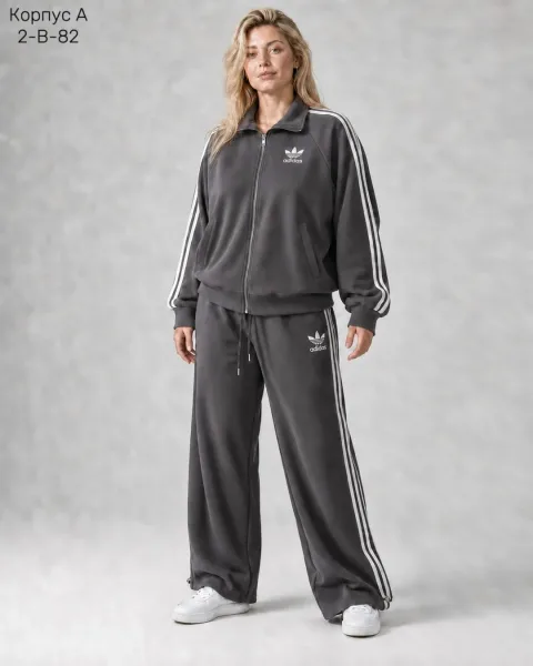 Спортивный костюм из 95 хлопка и 5 спандекса 95 COTTON, 5 SPANDEX — фото 1