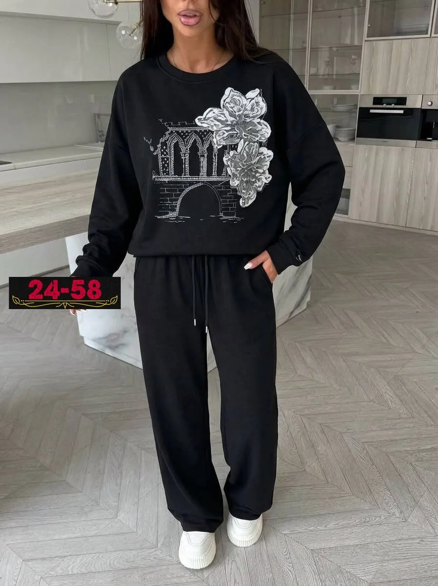 Костюмы-двойки из мягкой ткани варенка — фото 1