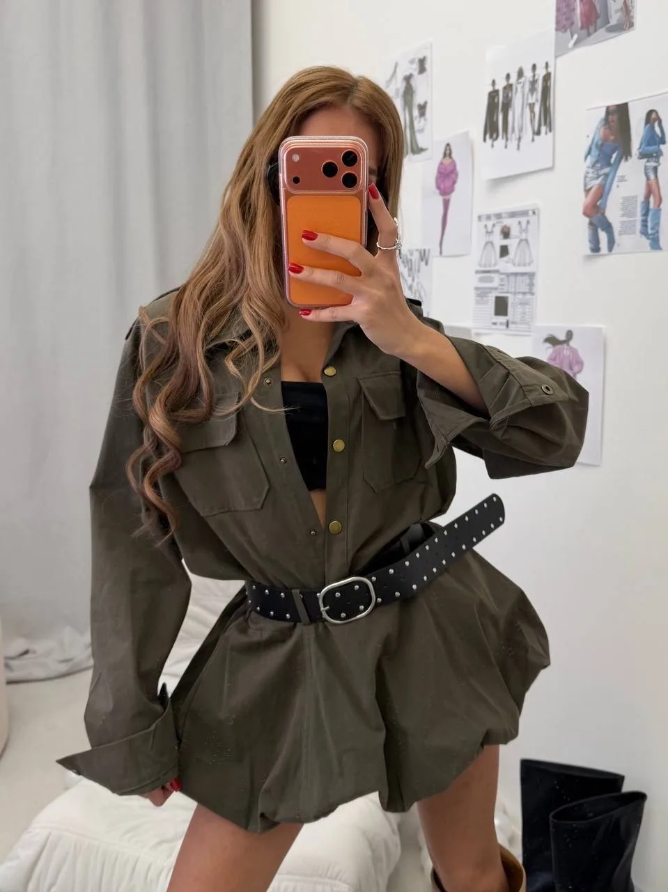 Костюм из рубашки и юбки-шортов в стиле — фото 7