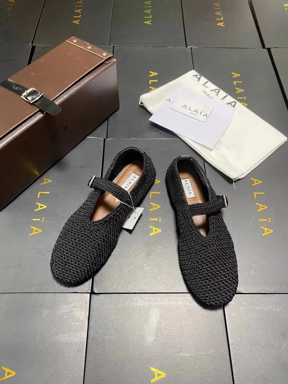 Балетки Alaïa из чёрного люрекса с плетёной фактурой — фото 1