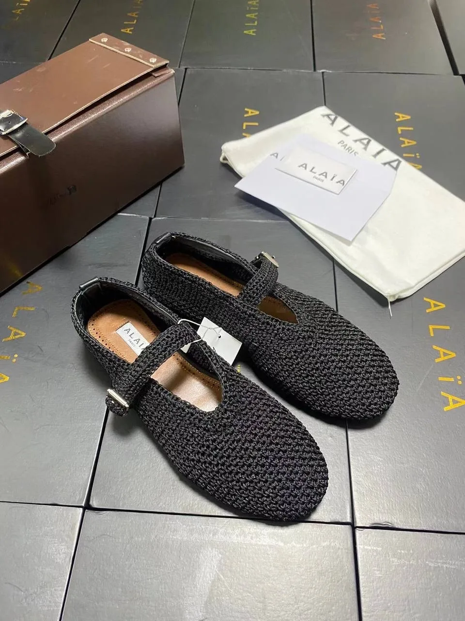 Балетки Alaïa из чёрного люрекса с плетёной фактурой — фото 2