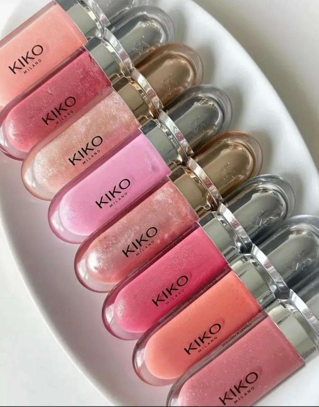 Откройте для себя мир ярких оттенков с набором блесков для губ Hydro Lipgloss — фото 4