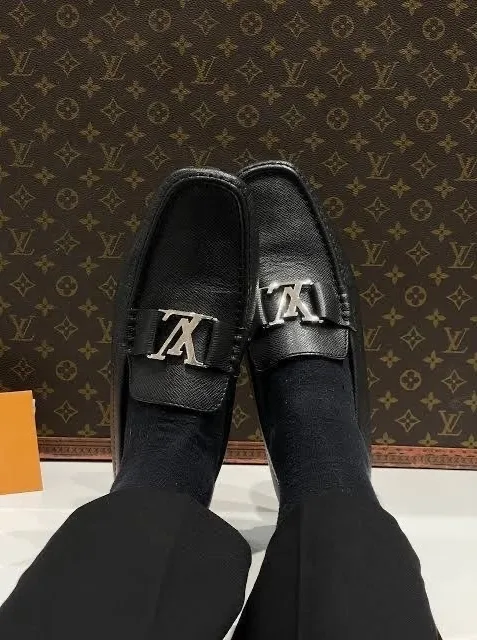 Лоферы Louis Vuitton Monte Carlo из зернистой кожи Taiga — фото 2