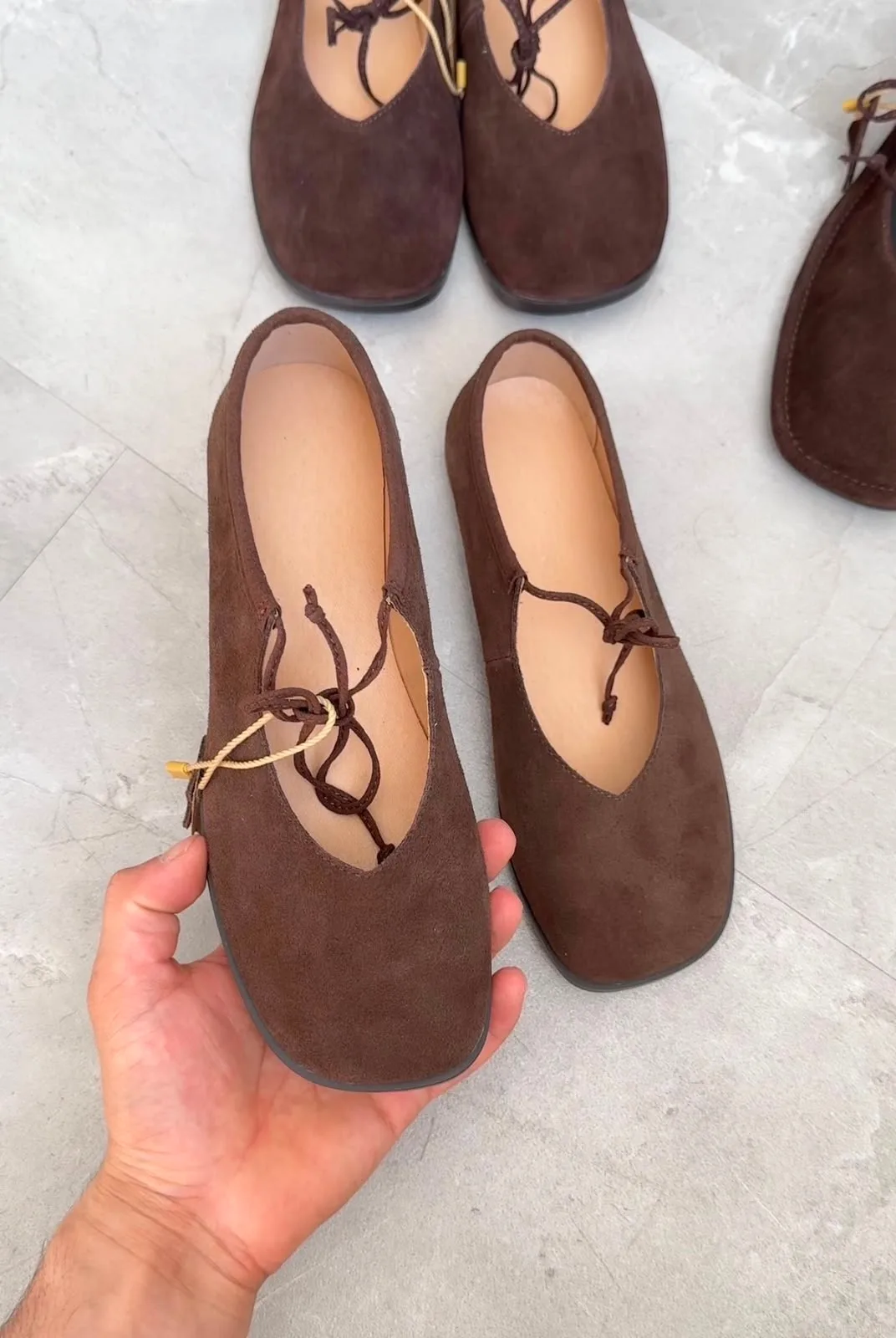 Лоферы с квадратным носом из натуральной замши — фото 12