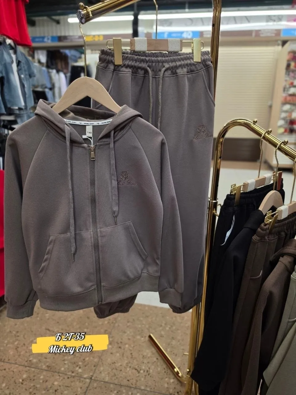 Костюм Loro Piana, свободный крой, из мягкой ткани — фото 2
