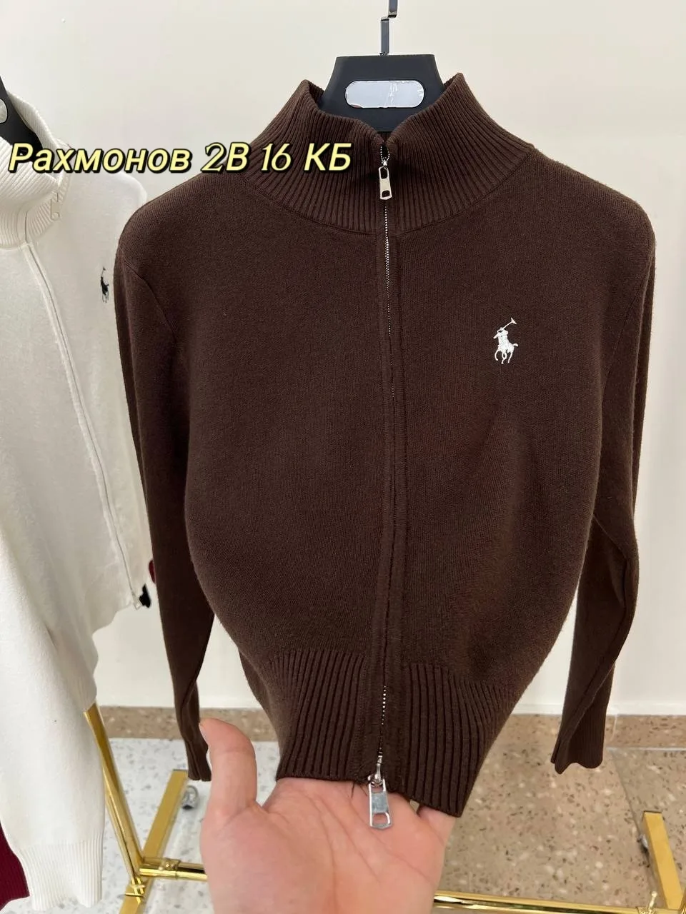 Теплый и нежный свитер из кашемира — фото 3