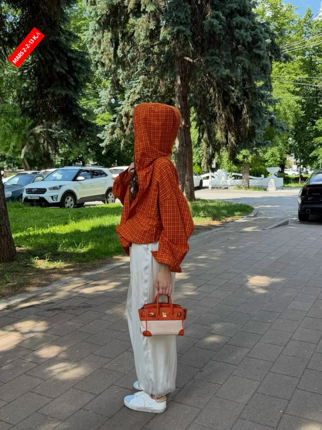 Лёгкий бомбер из ткани на 80 хлопок — фото 8