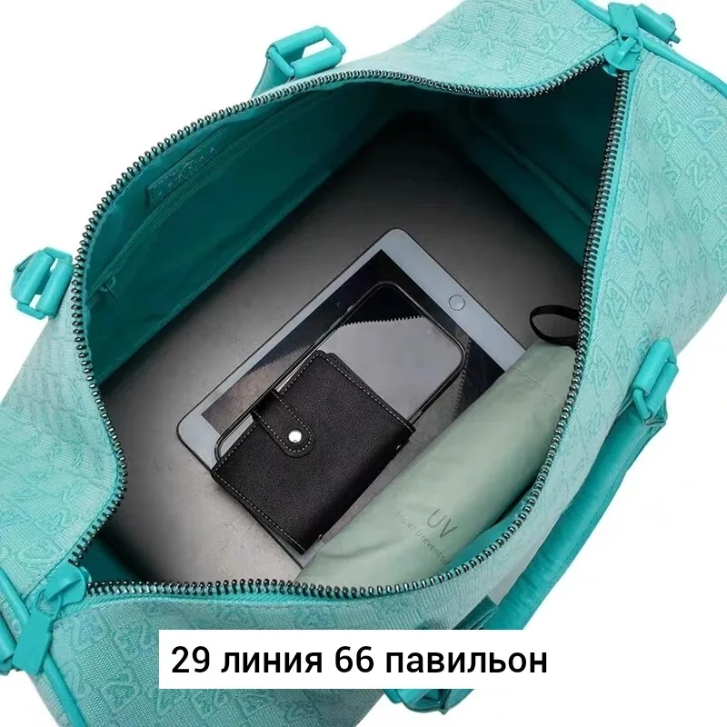 Спортивная сумка из водонепроницаемой ткани с регулируемым плечевым ремнем — фото 7