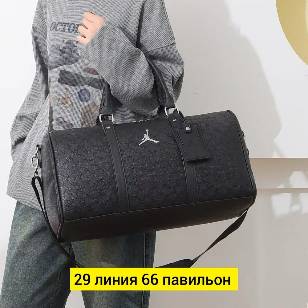 Спортивная сумка из водонепроницаемой эко-кожи с регулируемым плечевым ремнём — фото 9