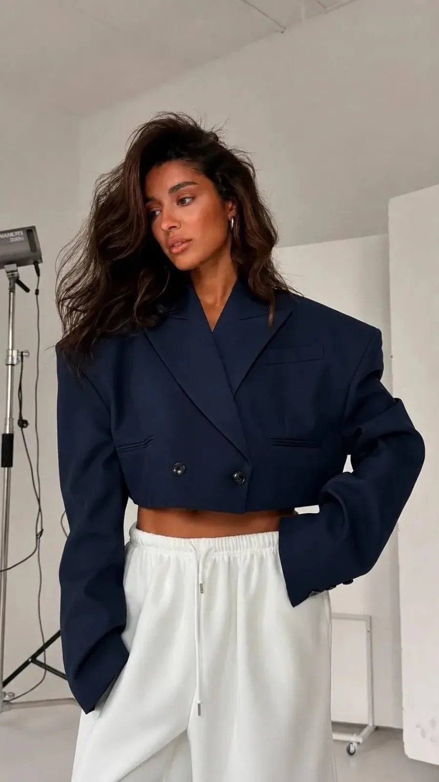 Пиджак Trend Cropped, темно-синий, шоколад, серый, белый, черный — фото 1