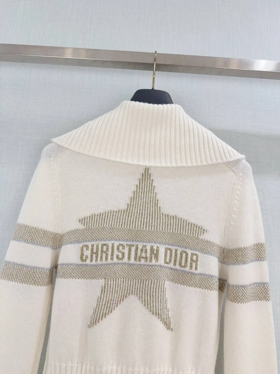 Свитер женские Christian Dior Тот случай, когда уют — фото 10