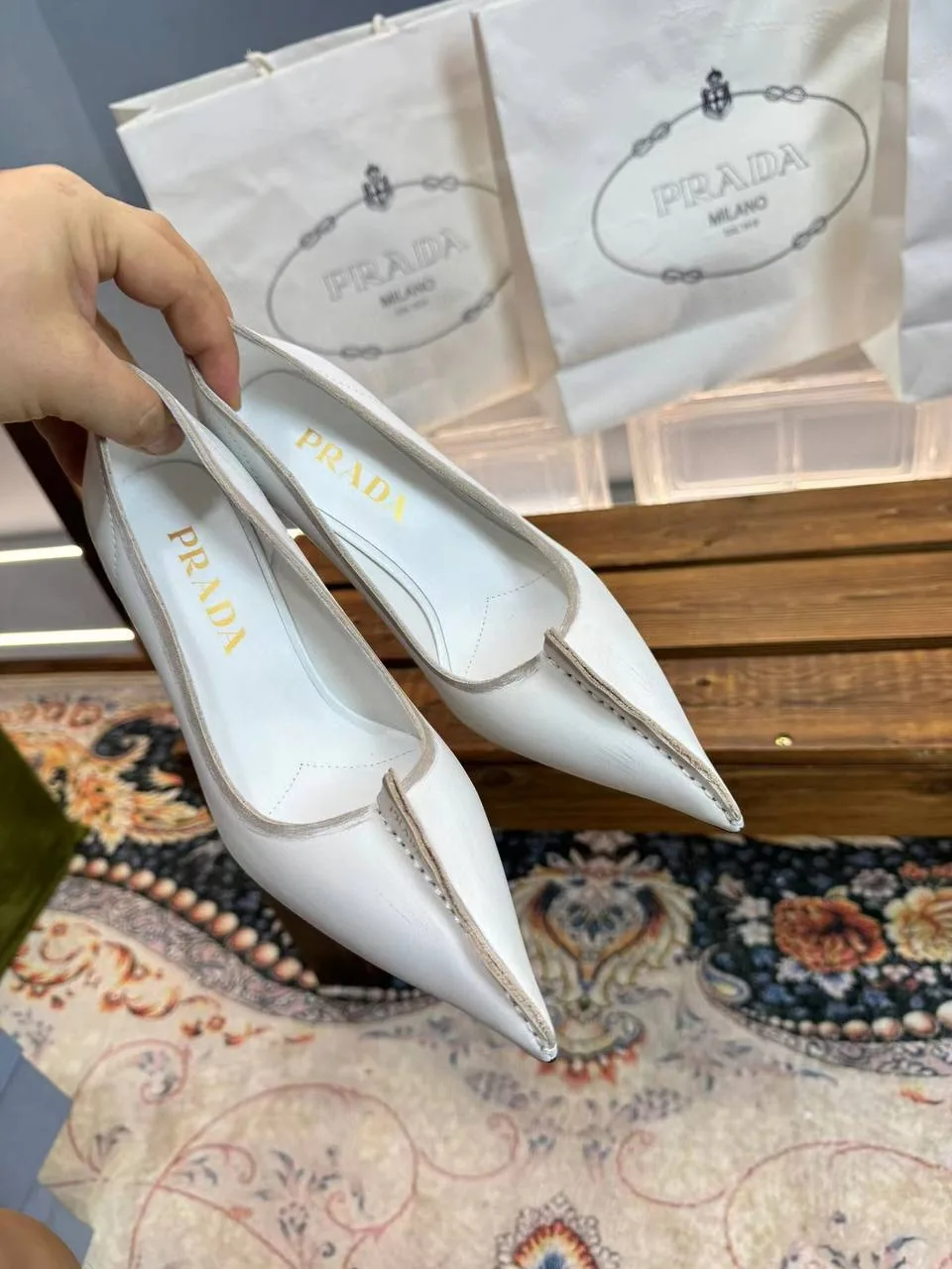 Туфли Prada Antiqued из натуральной кожи — фото 1