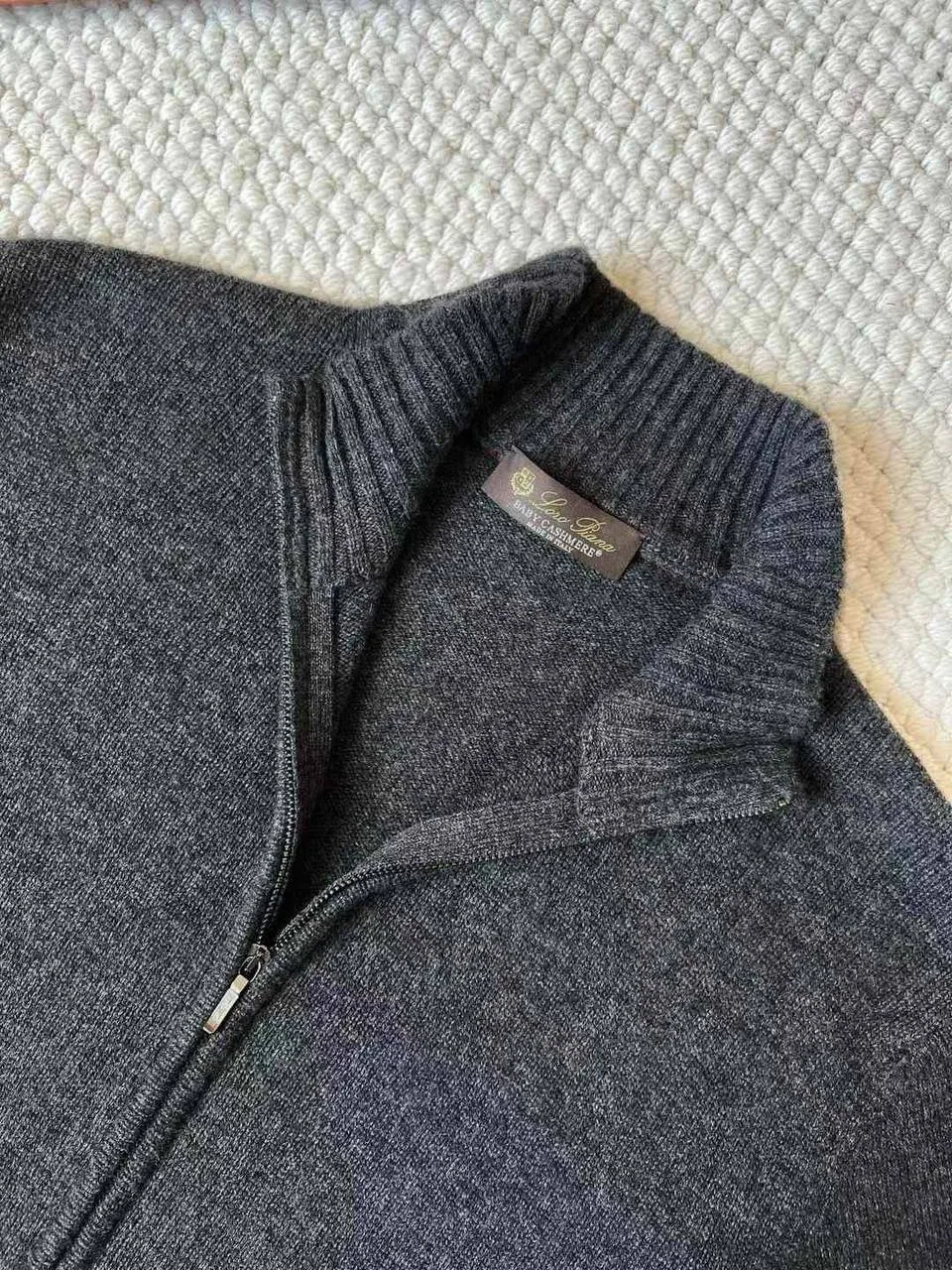 Худи Loro Piana КАШЕМИР, К КОТОРОМУ БЫСТРО ПРИВЫКАЕШЬ — фото 3