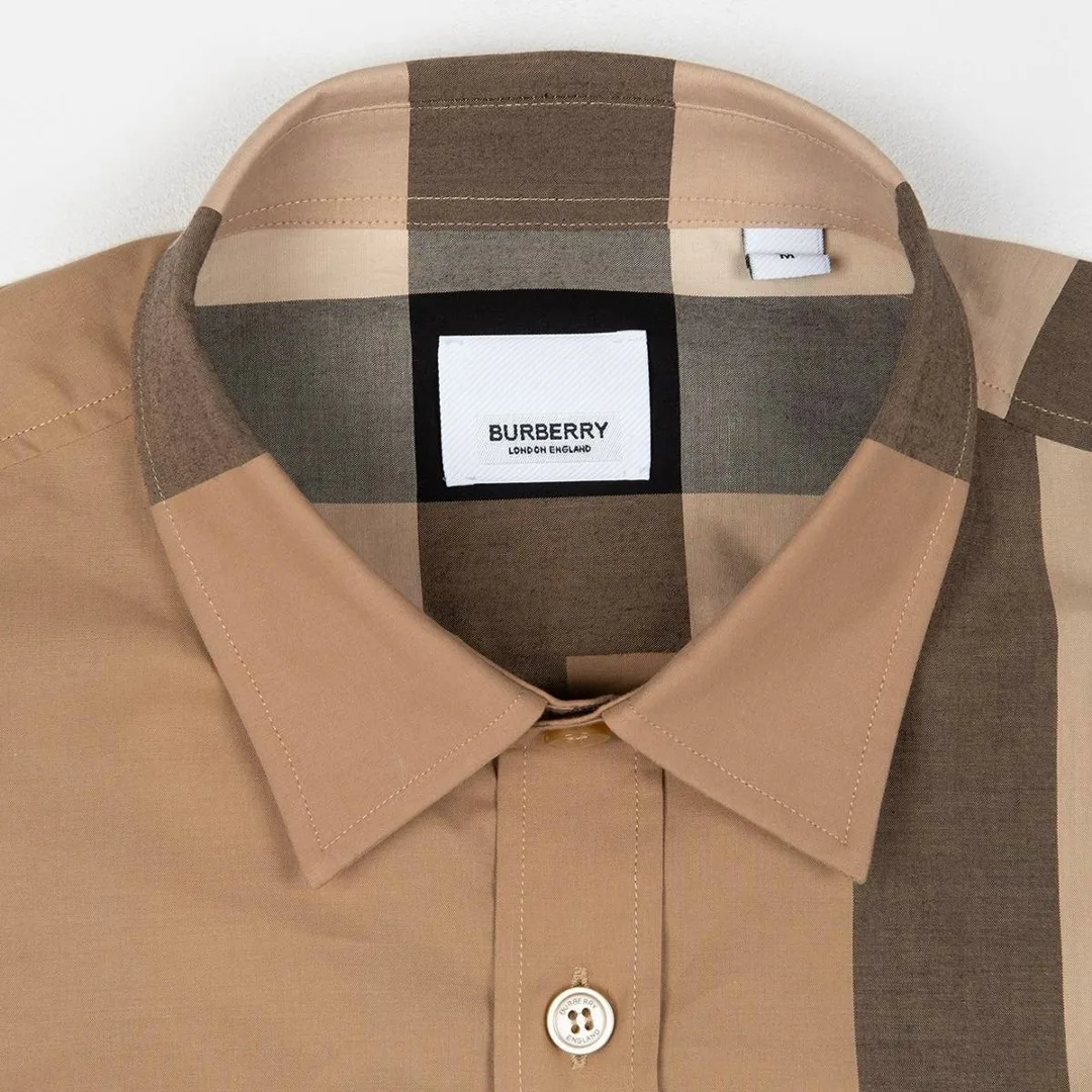 Легендарная рубашка Burberry в клетку — фото 7