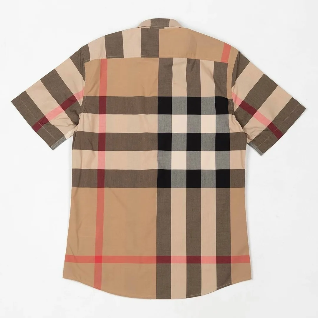 Легендарная рубашка Burberry в клетку — фото 8