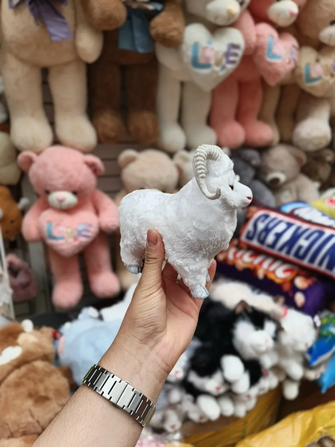 Мягкая игрушка барашка из качественного материала — фото 2