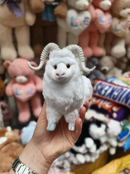 Мягкая игрушка барашка из качественного материала — фото 4