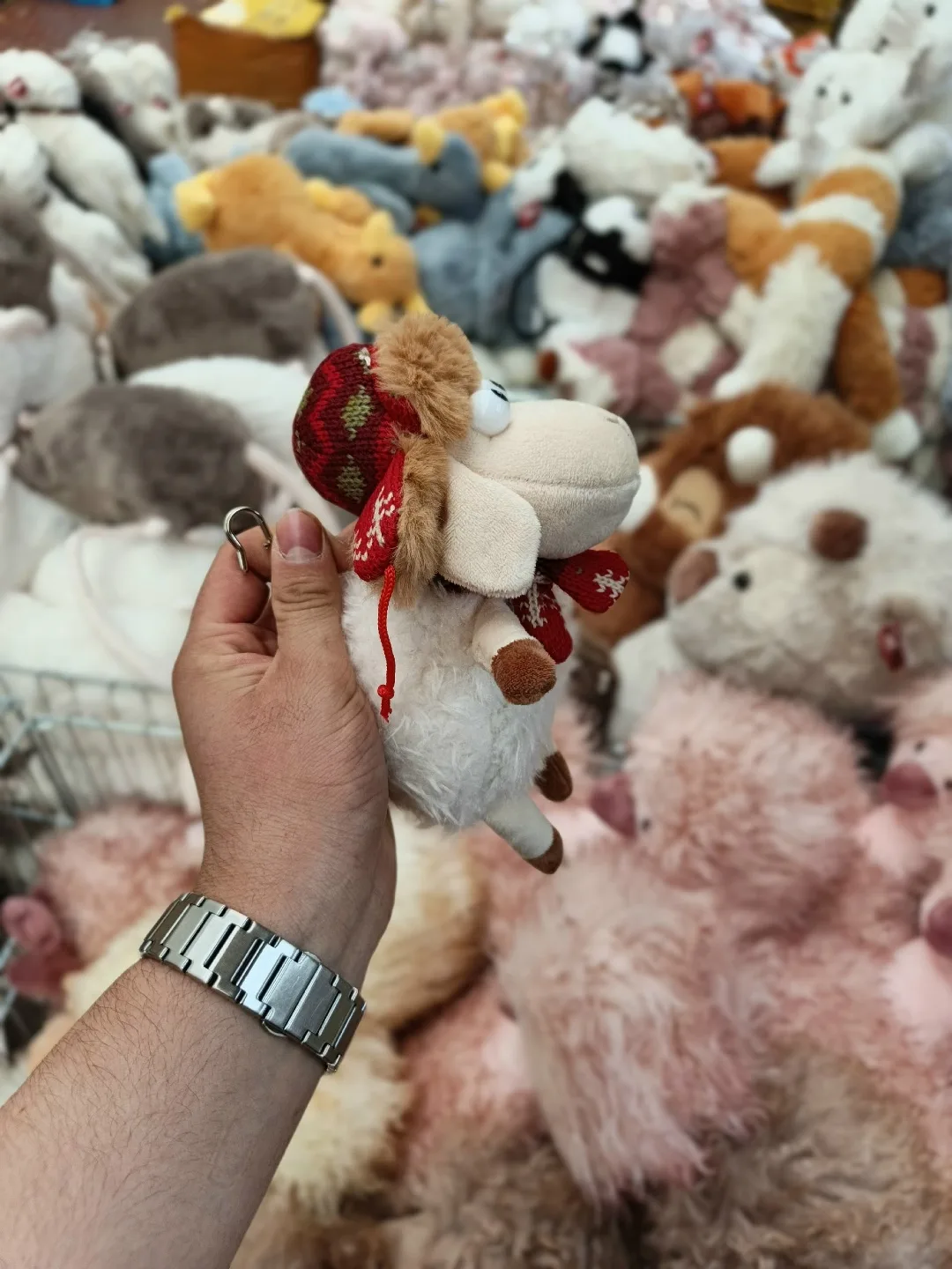 Мягкая игрушка барашка из качественного материала — фото 2