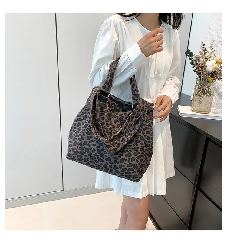 Текстильная сумка-шоппер с леопардовым принтом и молнией — фото 5