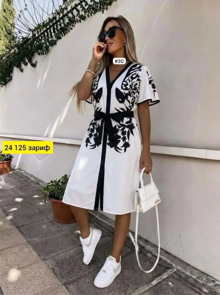 Платье в одном цвете — фото 1