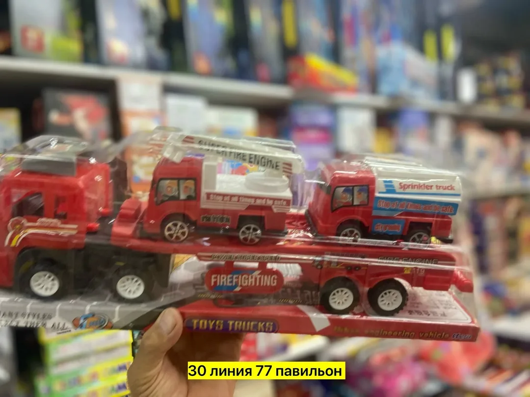 Игрушка из пластика с пожарной тематикой — фото 3