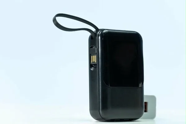 Рюкзак Портативный аккумулятор с 3 кабелями 10000 mAh — фото 3