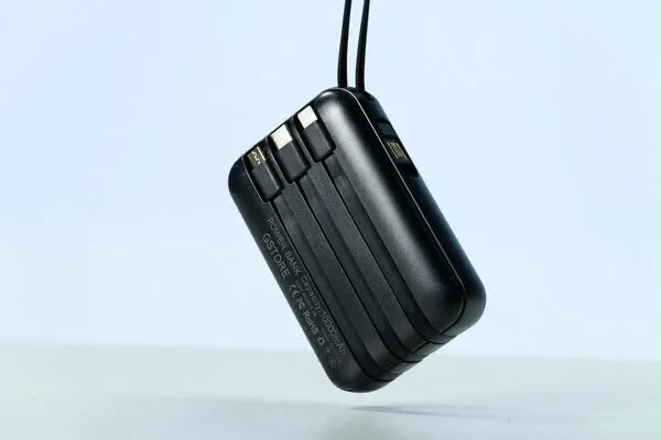 Рюкзак Портативный аккумулятор с 3 кабелями 10000 mAh — фото 5