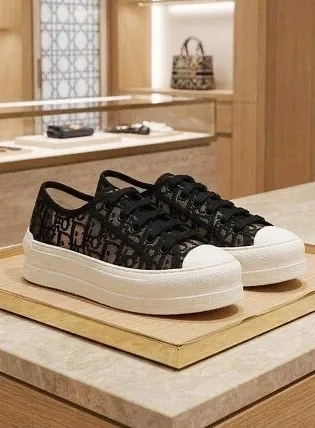 Кеды женские Walk'n'dior Platform Sneaker Видео: vk.cc/cZoSfj, джинс — фото 1