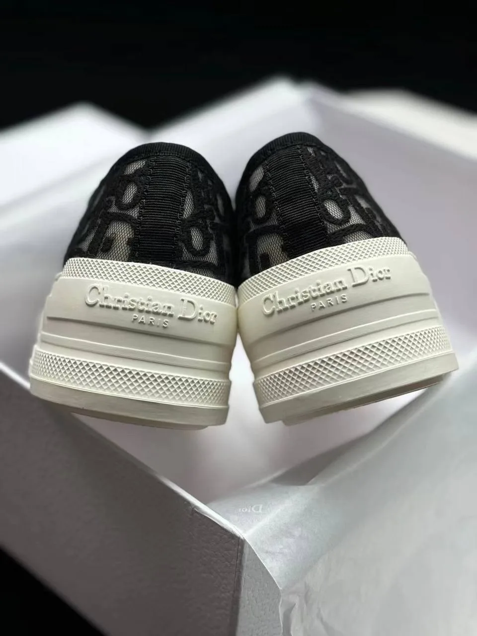Кеды женские Walk'n'dior Platform Sneaker Видео: vk.cc/cZoSfj, джинс — фото 3