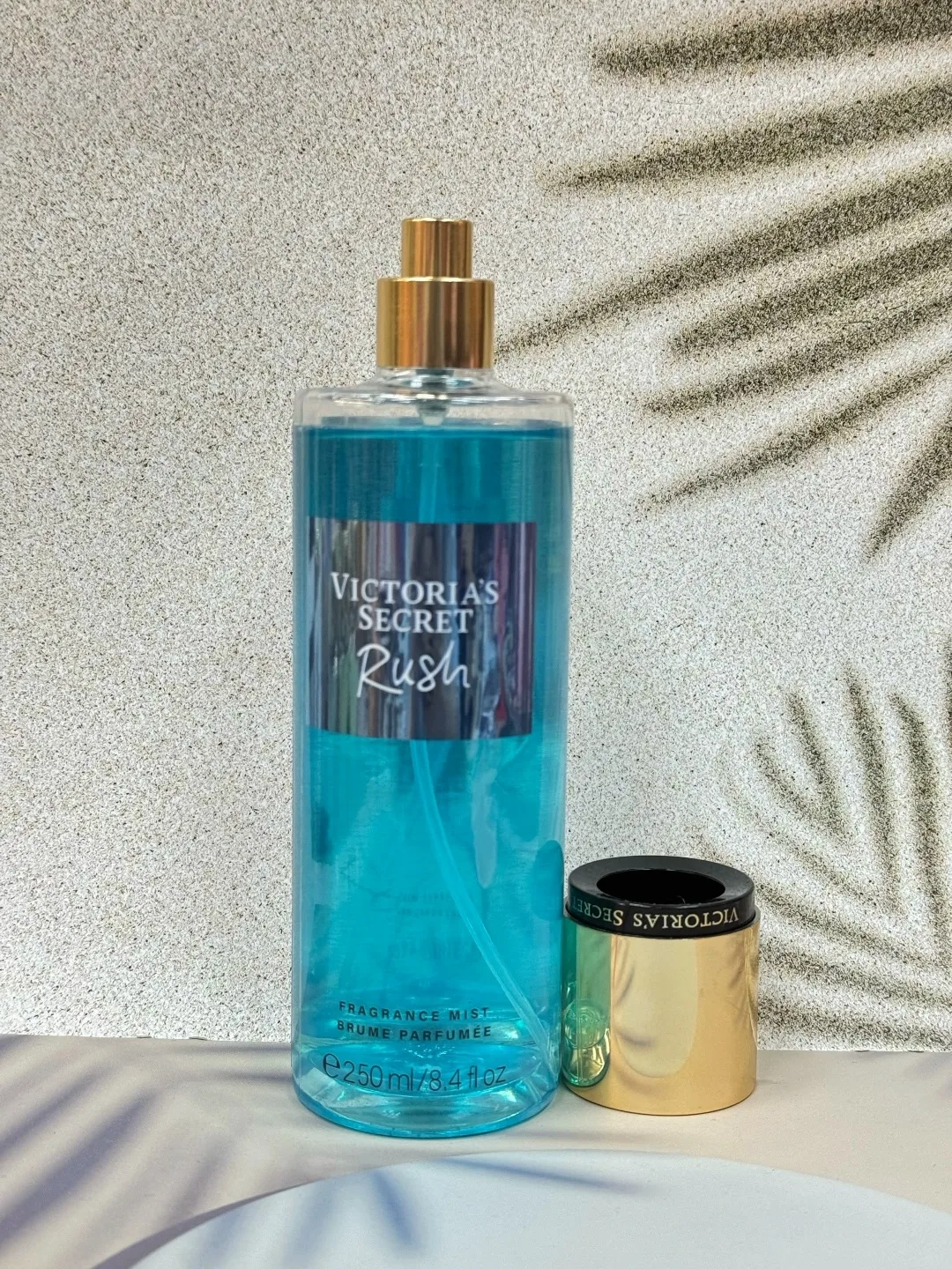 Victoria's Secret Fragrance Mists коллекция популярных парфюмированных спреев для тела.Главные особенности средств Назна — фото 3