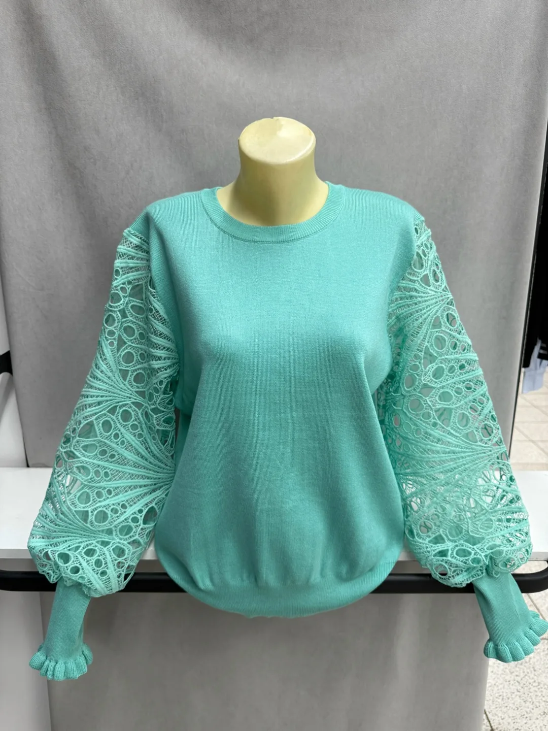 Женский свитер из смесового материала 30 WOOL, 70 POLYESTER — фото 3