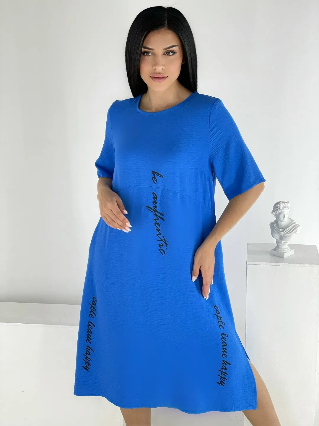 Платье женское в трендовых цветах — фото 7