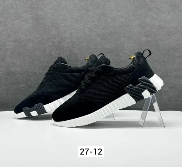 Легкие и удобные мужские кроссовки из текстиля — фото 21