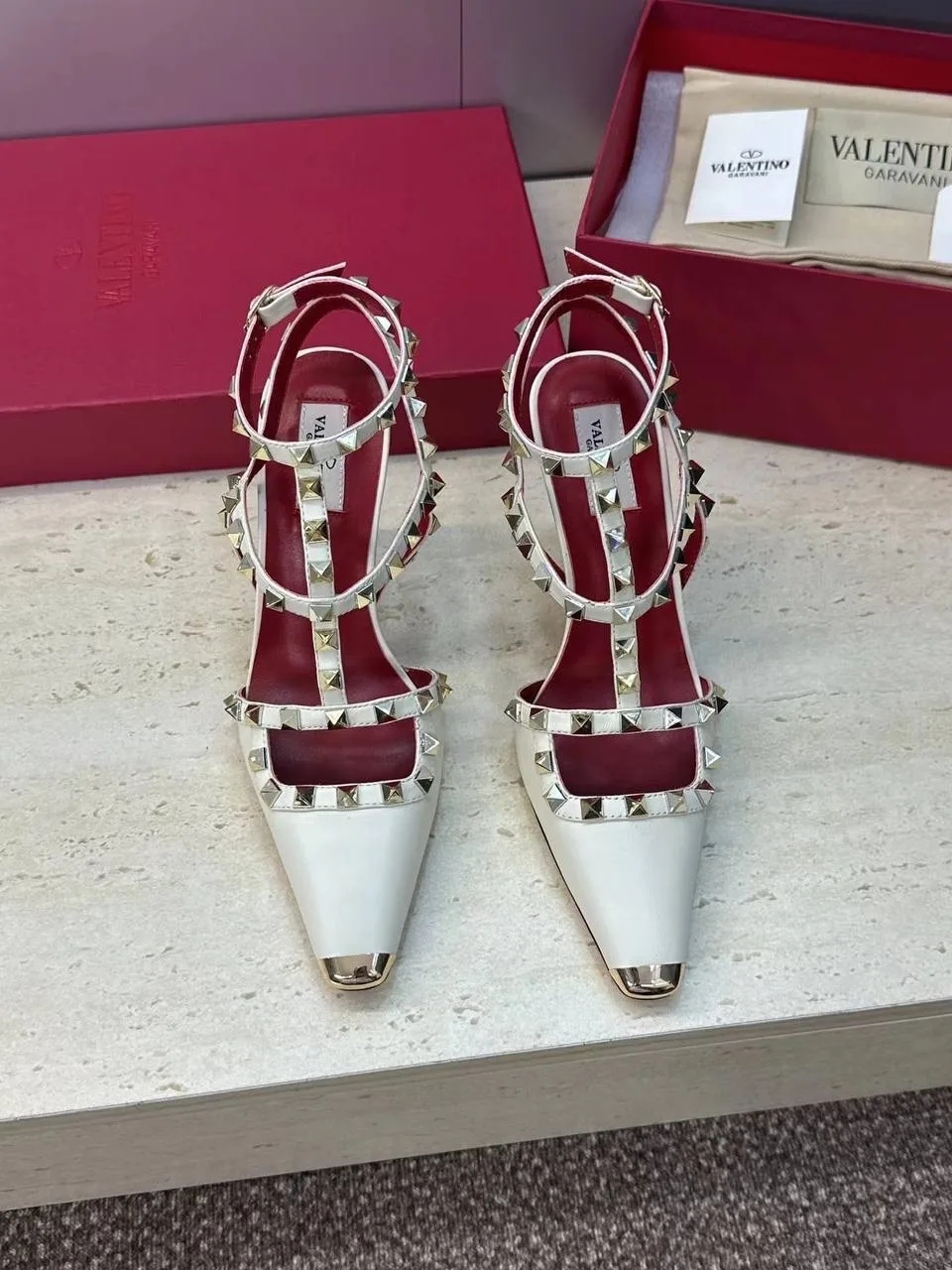 Ботинки женские Valentino Rockstud Kidskin Pumps Каталог нашей — фото 5