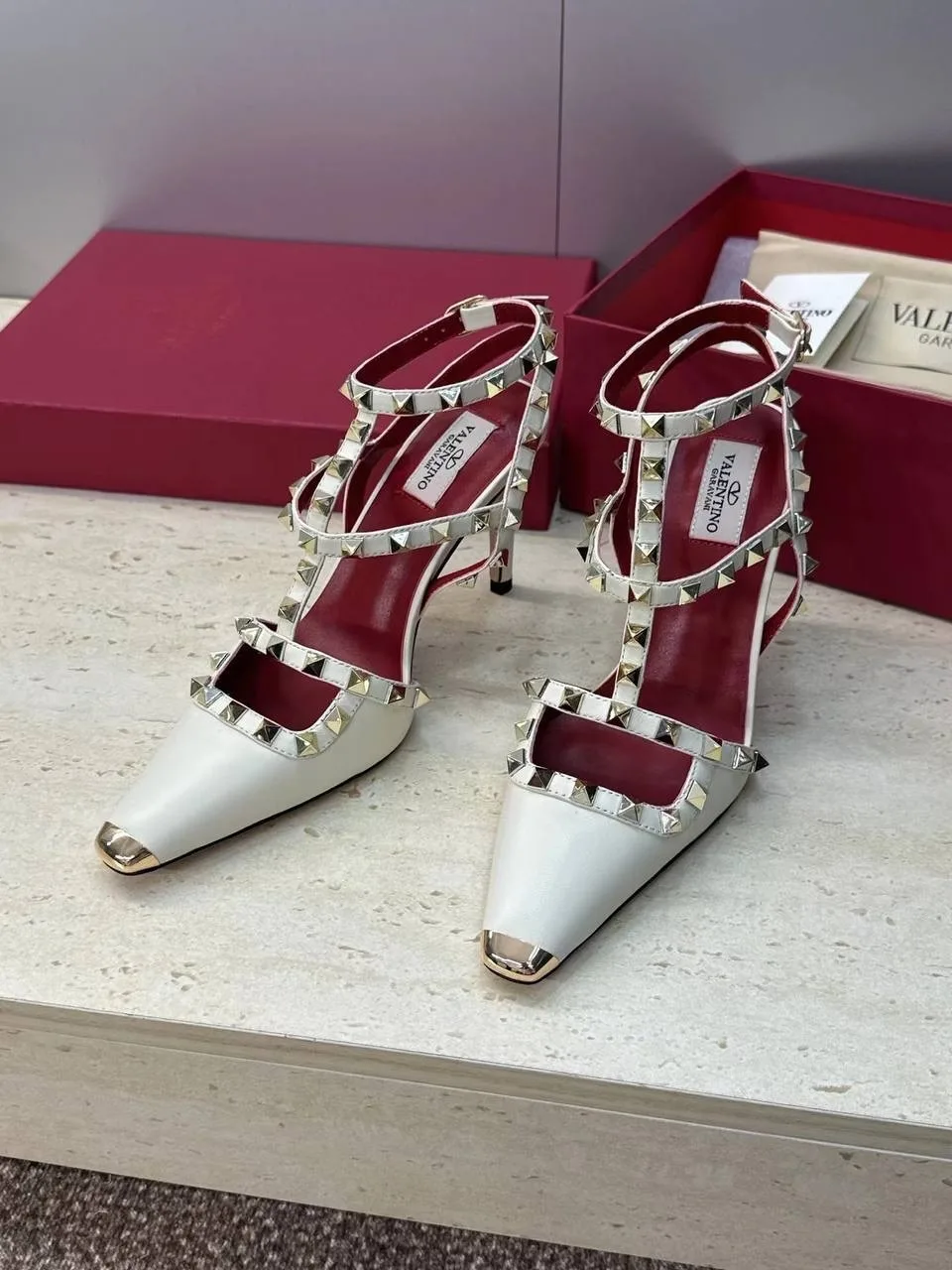 Ботинки женские Valentino Rockstud Kidskin Pumps Каталог нашей — фото 9