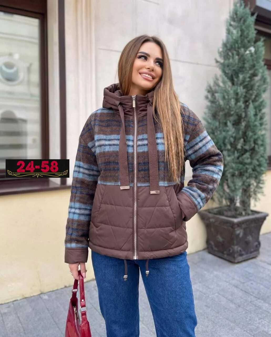 Женская демисезонная куртка из холлофайбера — фото 2