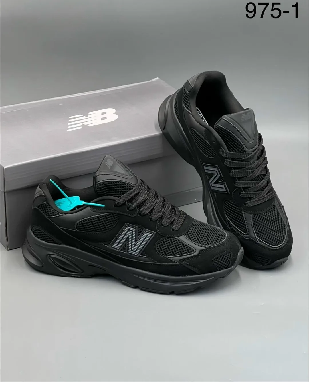 Кроссовки Маломерки на один — фото 5