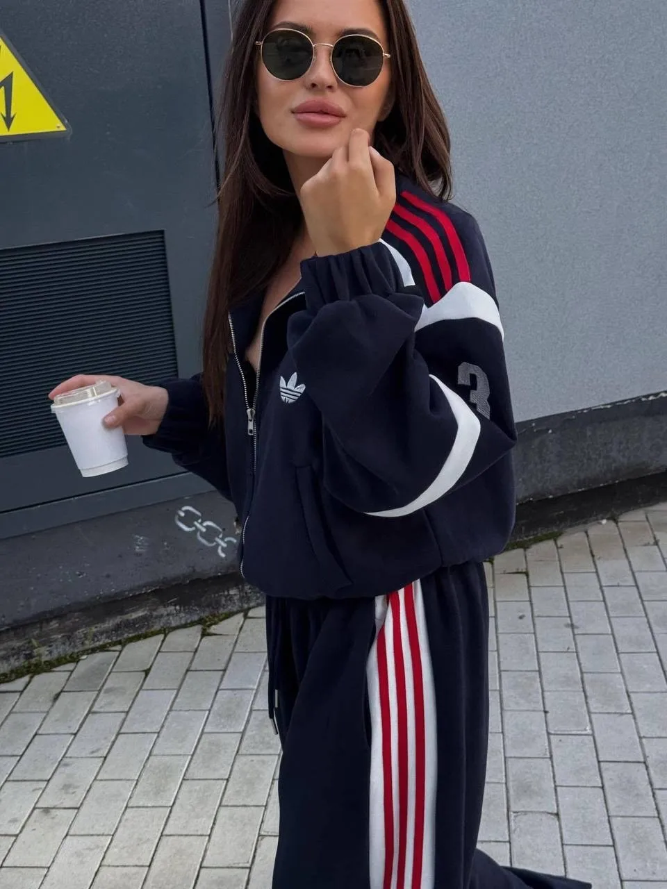 Костюм двойка от Adidas вышивкой, цвета актуальные — фото 3