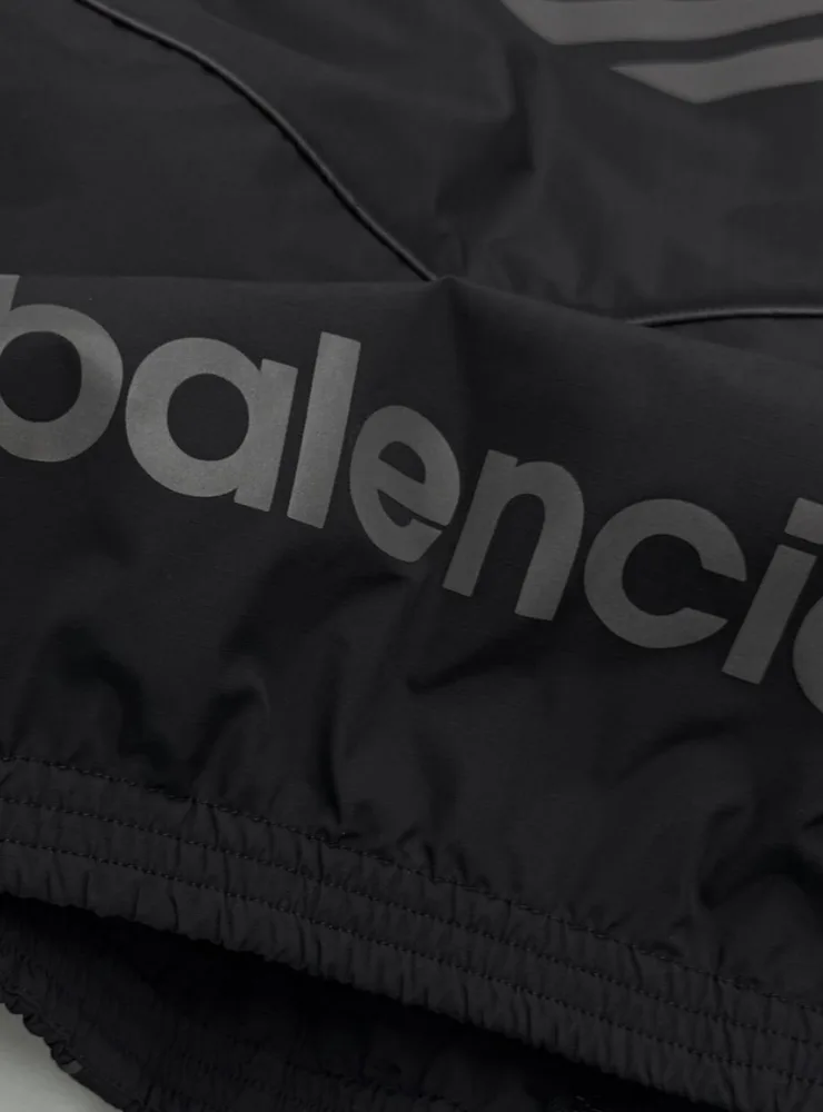 Мужская ветровка BALENCIAGA из прочной ткани Ripstop с матовым черным — фото 3
