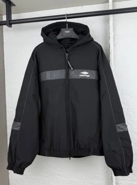 Мужская ветровка BALENCIAGA из прочной ткани Ripstop с матовым черным — фото 6