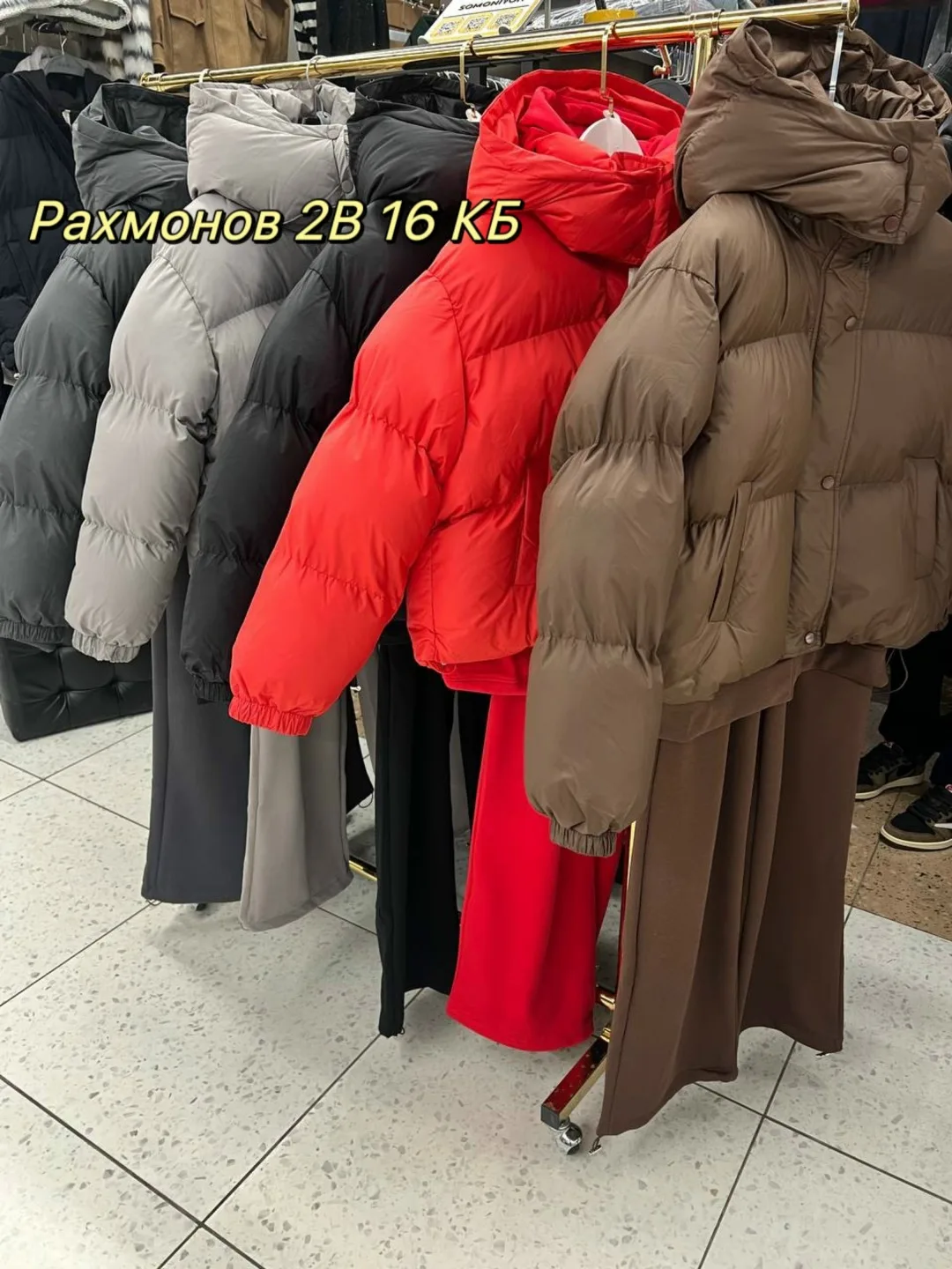 Теплый костюм тройка на велюре — фото 4