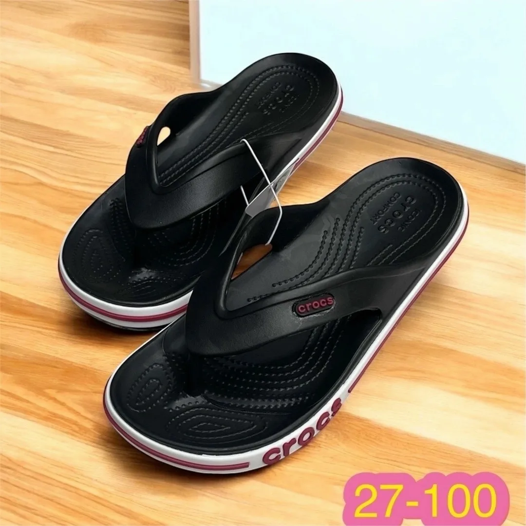 Шлепки Crocs из легкого, прочного материала — фото 3