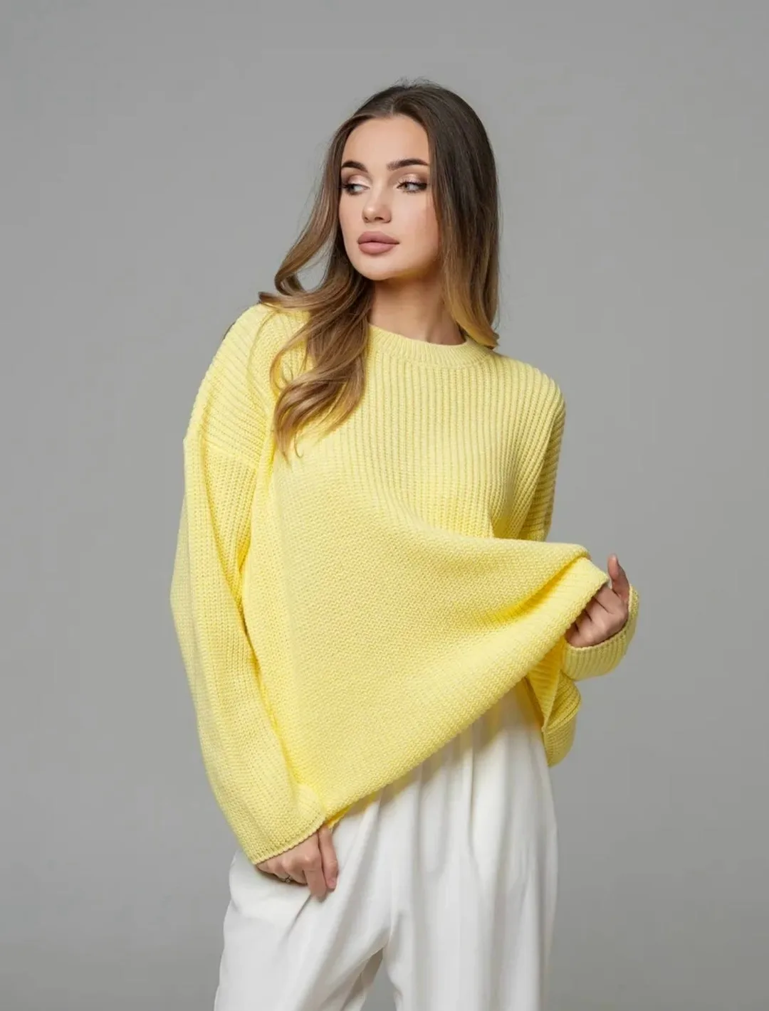Свитер oversize из вязки — фото 5