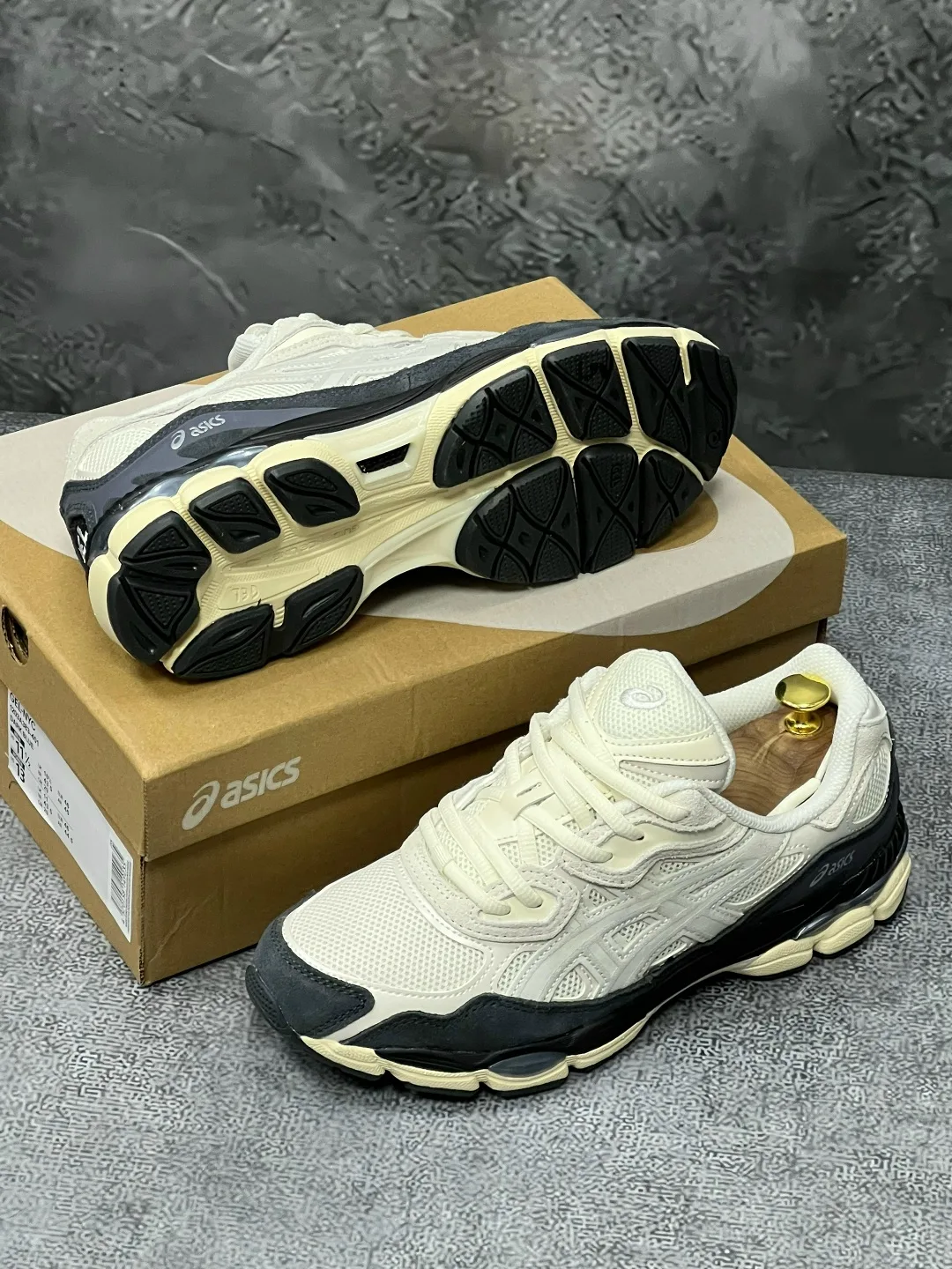 Кроссовки Asics, замша — фото 5