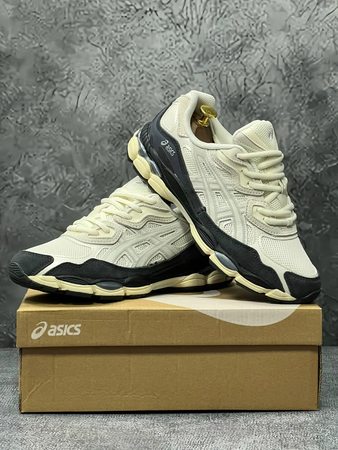 Кроссовки Asics, замша — фото 7