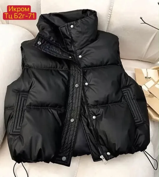Лёгкая жилетка-безрукавка из холофайбера для защиты от холода — фото 8